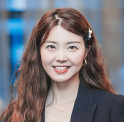 Yumiko Tang